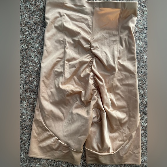 NWT TC Extra Firm Control Hi-Waist Thigh Slimmer - Picture 3 of 3